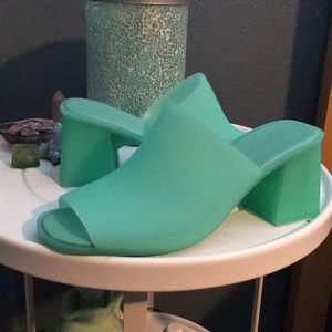 Jeffrey Campbell Petra Slides